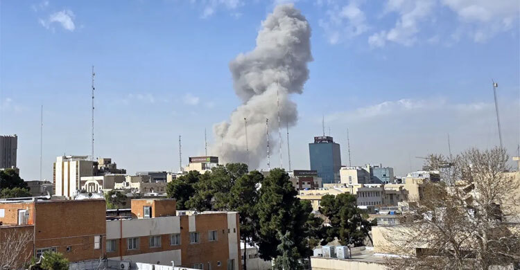 মধ্যপ্রাচ্য সংকট নজরে রাখছে আইসিসি, আকাশপথ ভ্রমণ পরিকল্পনায় পরিবর্তন