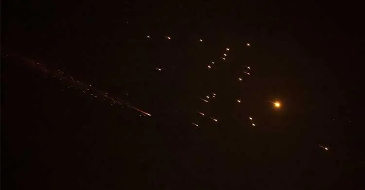 ইসরায়েলে নতুন করে ক্ষেপণাস্ত্র ছুড়লো ইরান