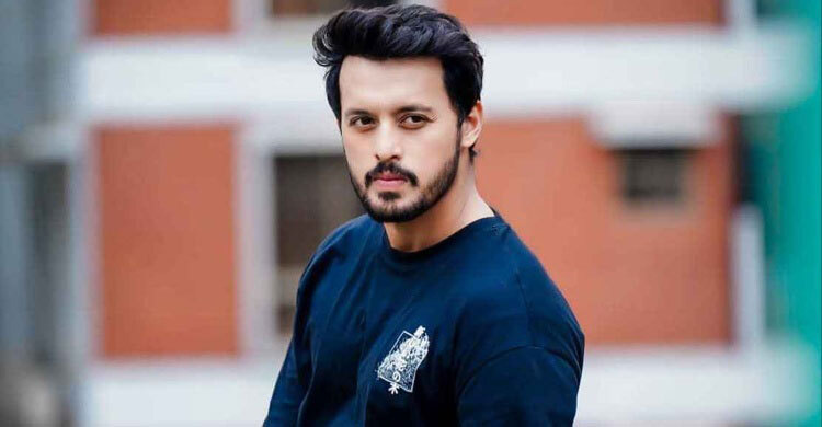 ক্ষমতা ও দেশপ্রেম নিয়ে যা লিখলেন ইরফান