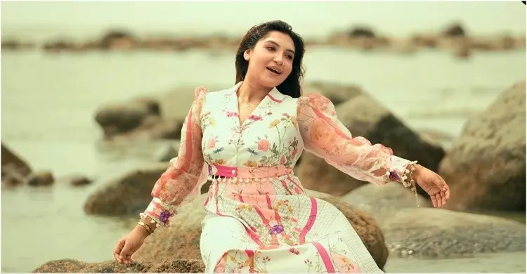 প্রকাশ পেল হুমাইরা ইশিকার নতুন গান ‘পরাণ’