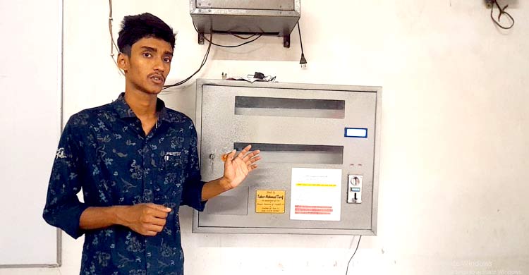 সড়কেই হলো এক স্বপ্নের সমাধি