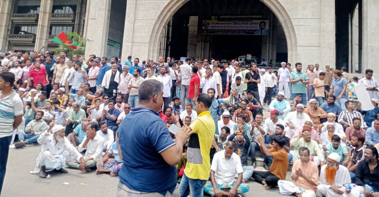 Protesters continue sit-in, demand Ishraque’s mayoral duties