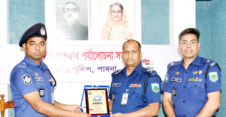 পাবনার শ্রেষ্ঠ ওসি অরবিন্দ সরকার