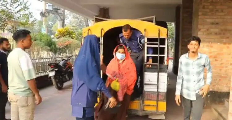 Ishwardi woman lands in jail for killing eight puppies