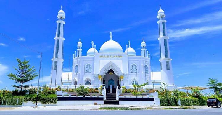 ক্ষমতা দেওয়া ও কেড়ে নেওয়ার মালিক আল্লাহ