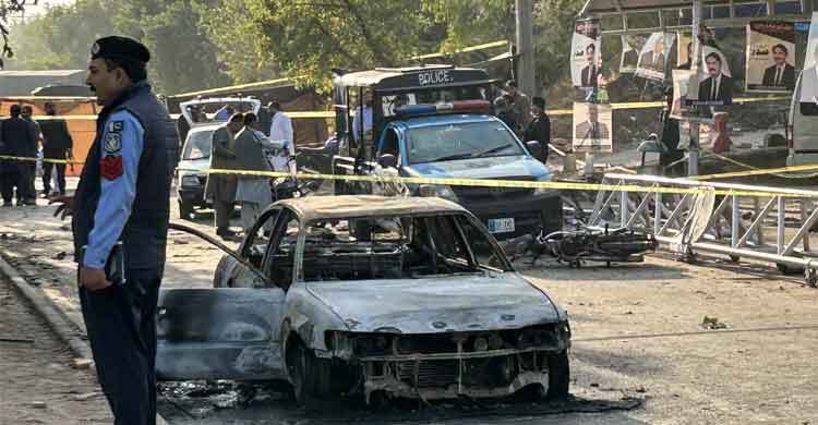 পাকিস্তানের রাজধানীতে আত্মঘাতী বোমা হামলার ঘটনায় গ্রেফতার ৪