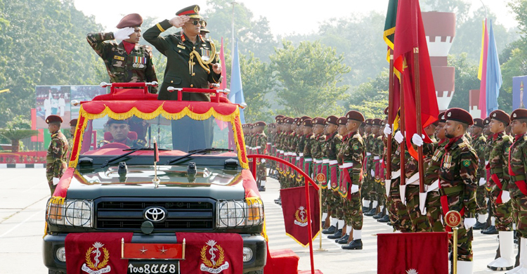 বিভিন্ন কোর ও রেজিমেন্টে সেনাবাহিনী প্রধান কুচকাওয়াজ