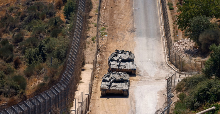 সিরিয়ায় ইসরায়েলি হামলায় তিন সেনা নিহত