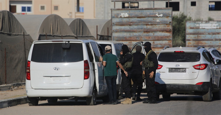 সীমান্ত খুলে ত্রাণ প্রবেশে ইসরায়েলকে চাপ দেওয়ার আহ্বান হামাসের