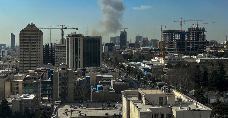 প্রতিটি দিন মাসের মতো মনে হচ্ছে, ইরানি নাগরিকের ভাষায় যুদ্ধের ভয়াবহতা