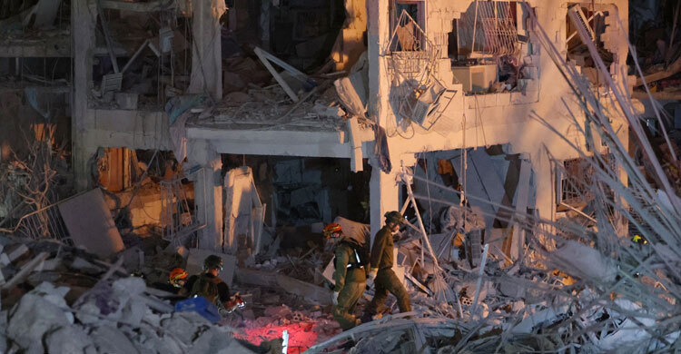 10 killed in Iran’s overnight missile strikes on Israel