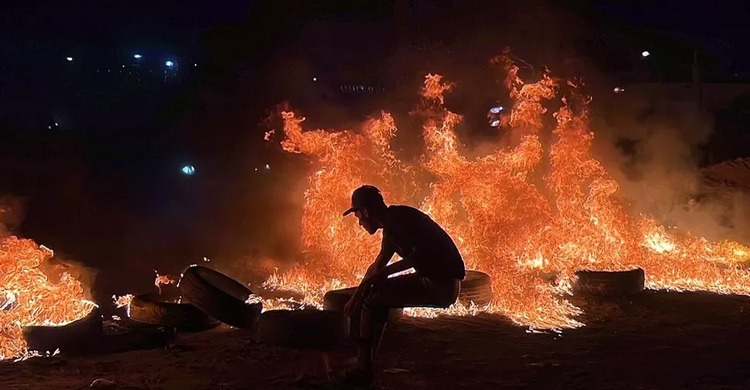 Protests erupt in Libya over contact with Israel