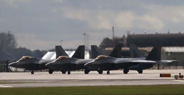 গোপনে ইসরায়েলে উড়ে এলো এক ঝাঁক মার্কিন যুদ্ধবিমান