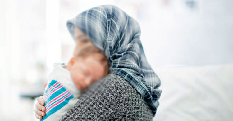 দুগ্ধপোষ্য শিশুর মায়ের জন্য রোজা