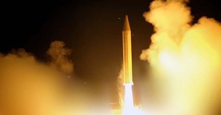 শিগগির যৌথ বাহিনীকে ‘নতুন চমক’ দেখাবে ইরান