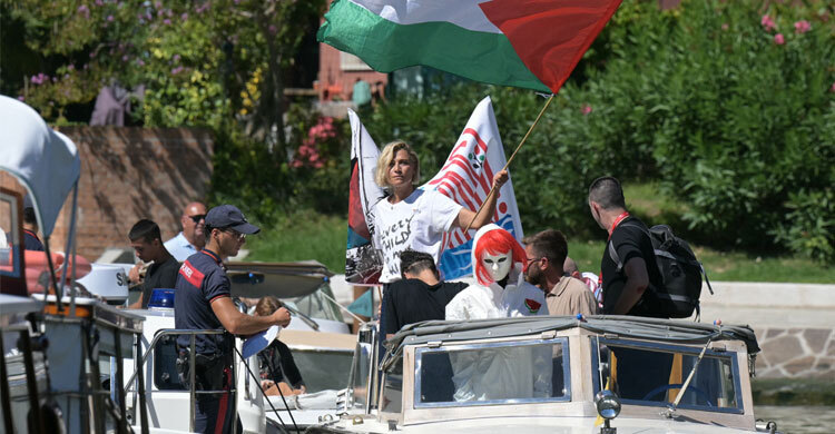 গাজার দিকে যাত্রা অব্যাহত রেখেছে সুমুদ ফ্লোটিলা