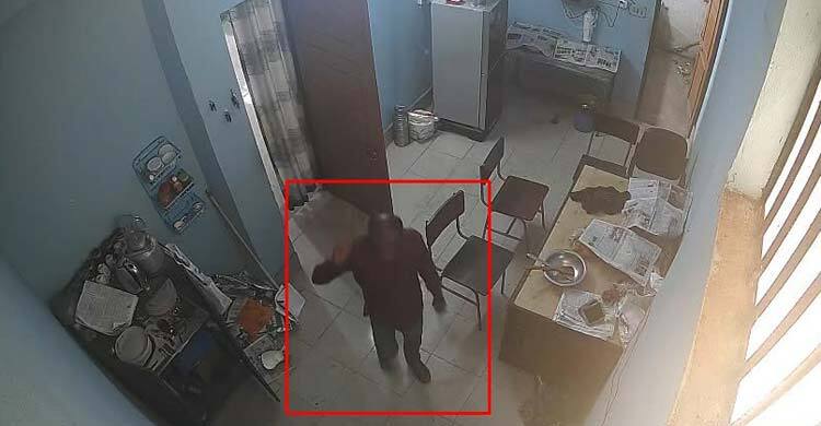 একা পেয়ে দুই মিনিটেই ইবি শিক্ষিকাকে খুন করে ঘাতক