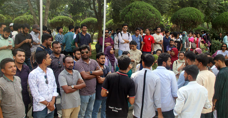 নারী শিক্ষার্থীর পোশাক নিয়ে মন্তব্য, ক্ষমা চাইলেন ইবি শিক্ষক