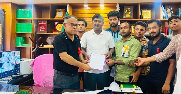 ইবি ছাত্রদলের বিরুদ্ধে কেন্দ্রীয় নির্দেশনা অমান্যের অভিযোগ