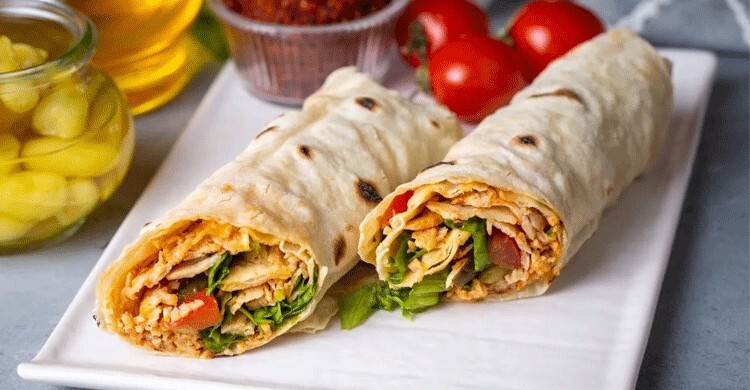  ইফতারে বানিয়ে নিন ঝটপট এগ রোল