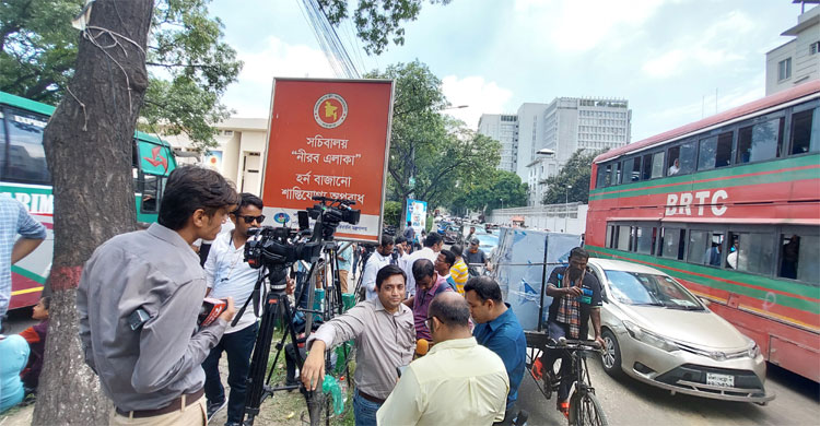 অফিসিয়াল আদেশ ছাড়াই সচিবালয়ে সাংবাদিক প্রবেশ বন্ধ