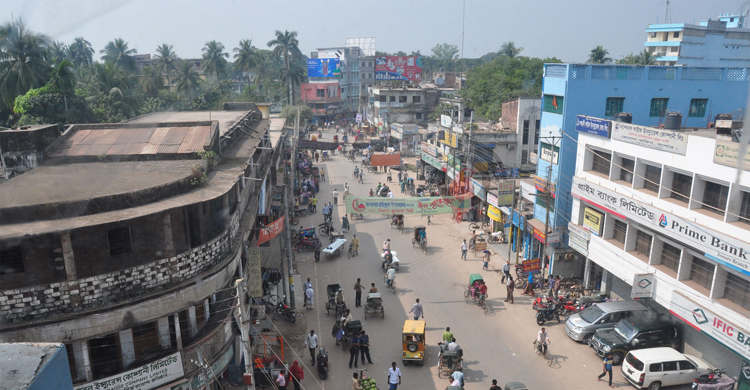 অগ্নিঝুঁকিতে যশোরের মার্কেটগুলো, কমছে জলাধার