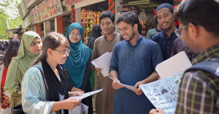 প্রচারণায় ব্যস্ত প্রার্থীরা, উৎসবমুখর পুরো ক্যাম্পাস