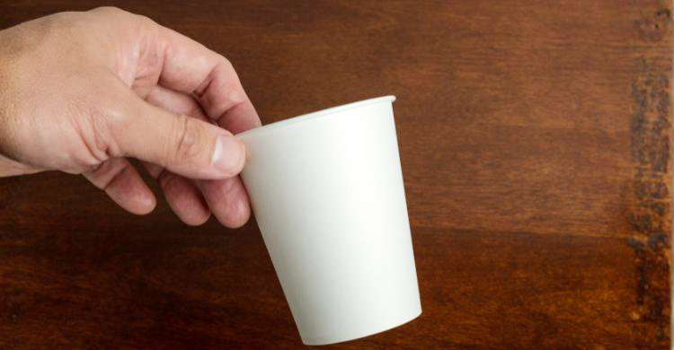 কাগজের কাপে চা কফি খেলে হতে পারে বিপদ