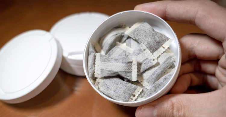 যার টানে ধূমপানমুক্ত হচ্ছে সুইডেন