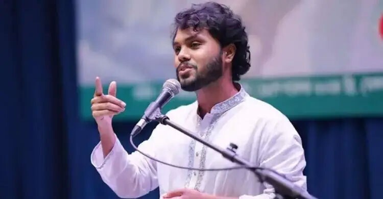 হাদিকে সিঙ্গাপুর নিতে শাহজালাল বিমানবন্দরে এলো এয়ার অ্যাম্বুলেন্স