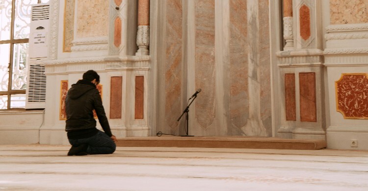 নামাজে যে কোনো দরুদ পড়া যাবে?