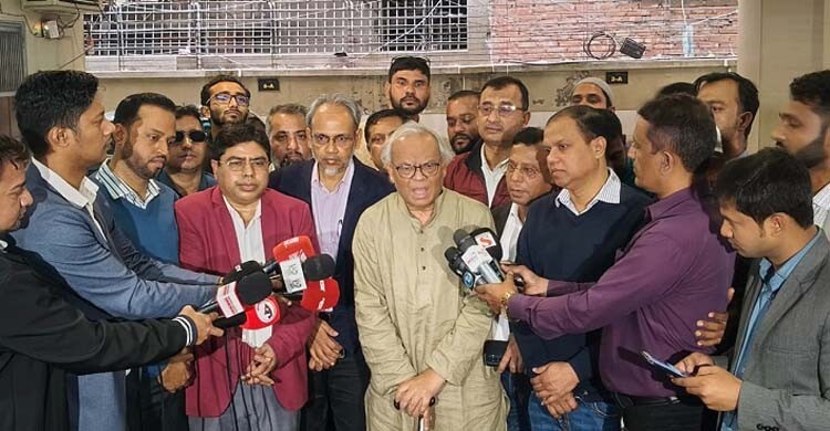 তারেক রহমানের নিরাপত্তা হতে হবে বেহুলার বাসরঘরের মতো: রিজভী