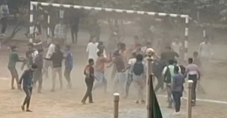 তিতুমীর কলেজে ছাত্রদলের দুই পক্ষে সংঘর্ষ