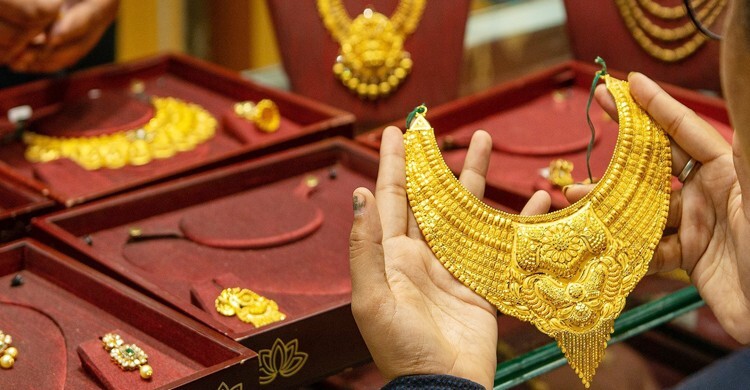 সোনার ভরি এখন আড়াই লাখ