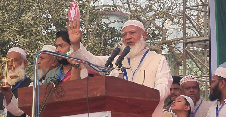 সিরাজগঞ্জের গরুর দুধ গুঁড়া দুধে পরিণত করে সারাবিশ্বে রপ্তানি হবে