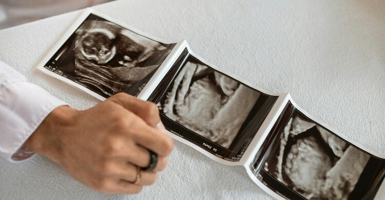 যুক্তরাজ্যে ভারতীয় পরিবারগুলোতে কন্যাভ্রূণ গর্ভপাতের রেকর্ড