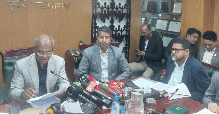 ধান-আলু-পেঁয়াজ-সবজি-সরিষার উৎপাদন বেড়েছে: কৃষি উপদেষ্টা