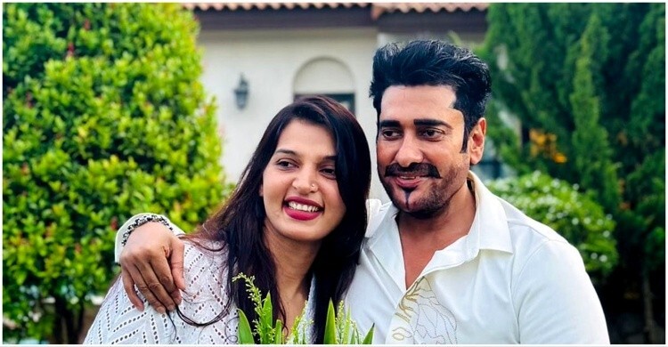 অভিনয় ছেড়ে দিচ্ছেন অনন্ত-বর্ষা, কী হবে সিনেমার