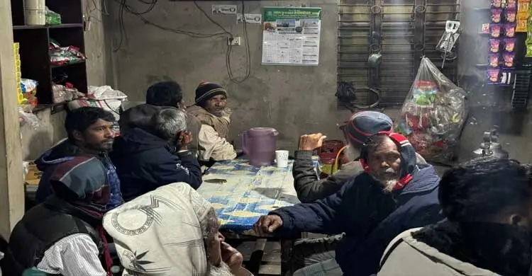 চা-কফির চুমুকে নির্বাচনি আলাপ, জমজমাট ব্যবসা