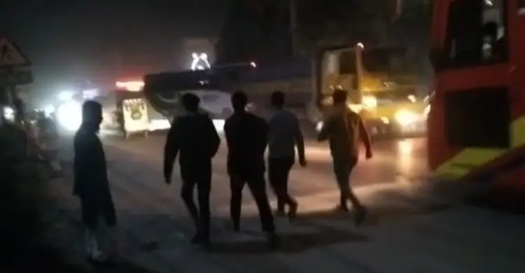 সাংবাদিকদের ওপর হামলা: ১৩ জনের বিরুদ্ধে মামলা, গ্রেফতার ২