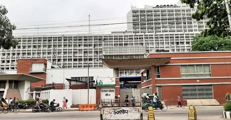 সচিবালয়ে নিরাপত্তা জোরদার, অননুমোদিত প্রবেশে গ্রেফতার ৩