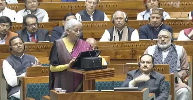 ভারতের বাজেটে বাংলাদেশের জন্য বরাদ্দ কমে অর্ধেক