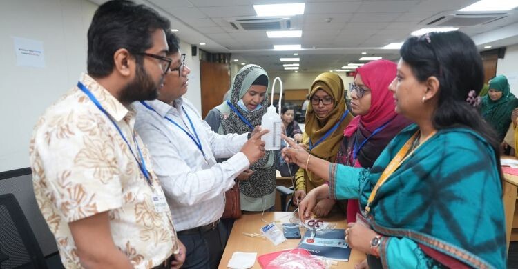 বাবল সিপ্যাপ ব্যবহারে প্রশিক্ষণ নিলেন ৮ হাসপাতালের ১৬ চিকিৎস