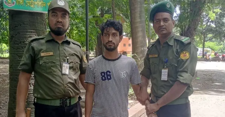 রমনা পার্কে চেতনানাশক খাইয়ে স্কুলছাত্রীকে অপহরণের চেষ্টা