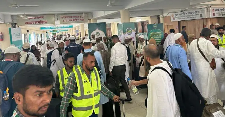 হজযাত্রীদের পদচারণায় মুখর আশকোনা হজক্যাম্প