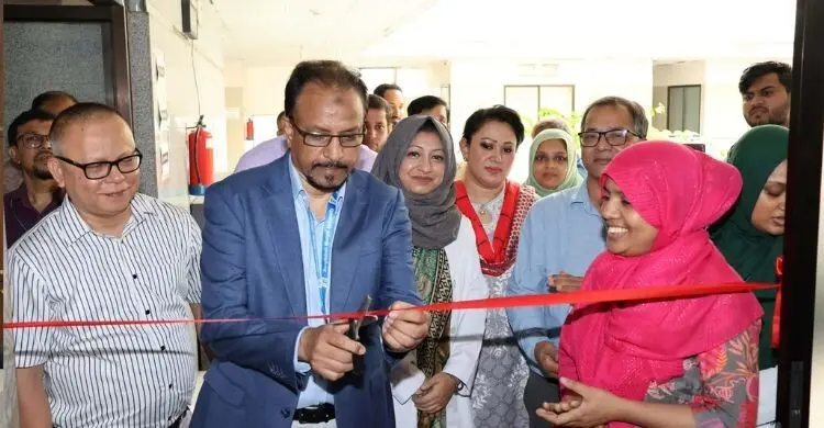 বাংলাদেশ মেডিকেল বিশ্ববিদ্যালয়ে ‘ড্রাই ফার্মাকোলজি ল্যাব’ উদ্বোধন