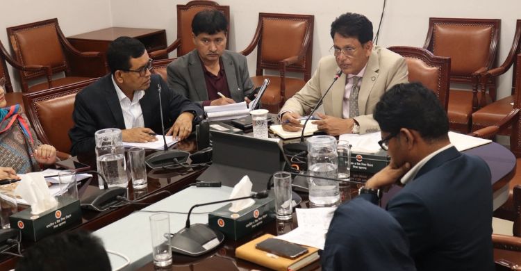 শহীদদের সন্তান ও আহতদের অবৈতনিক শিক্ষা নিশ্চিত করার নির্দেশ মন্ত্রীর