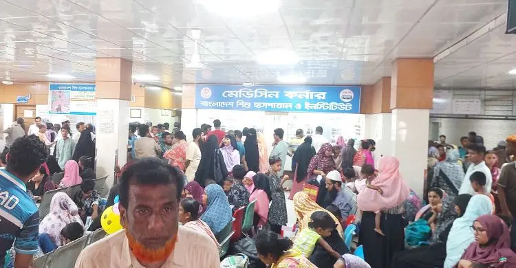 রোগীর অতিরিক্ত চাপ আর গরমে ভোগান্তি চরমে