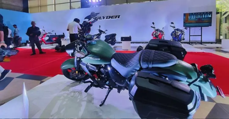 রাজধানীতে চলছে অটোমোবাইল শিল্পের প্রদর্শনী