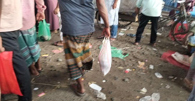 ‘কোরবানি দিতে পারিনি আবার মাংস চাইতেও পারি না, তাই কিনেছি’